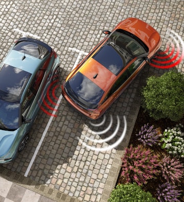 Citroën C4, що паркується заднім ходом