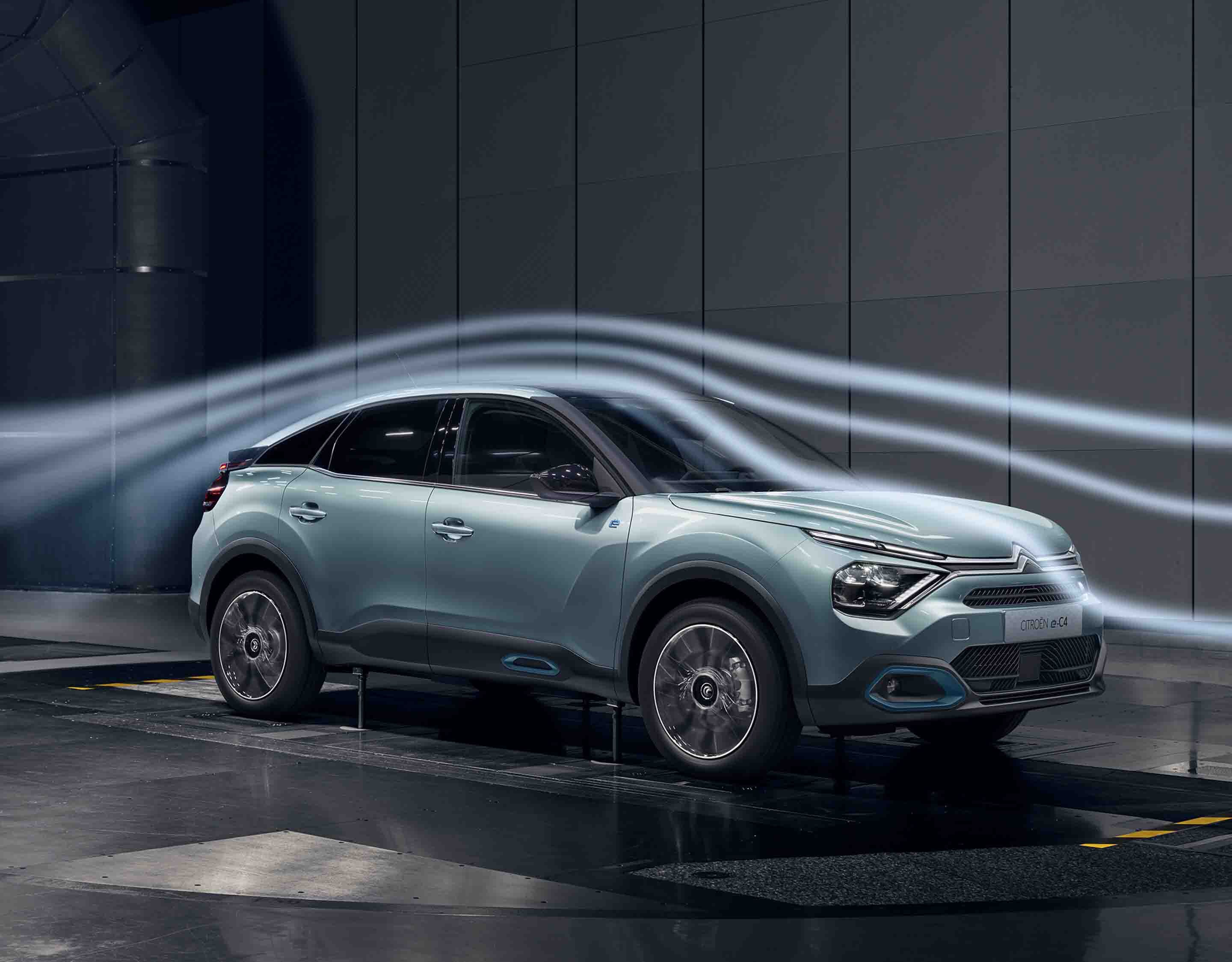 Citroen C4 у профіль